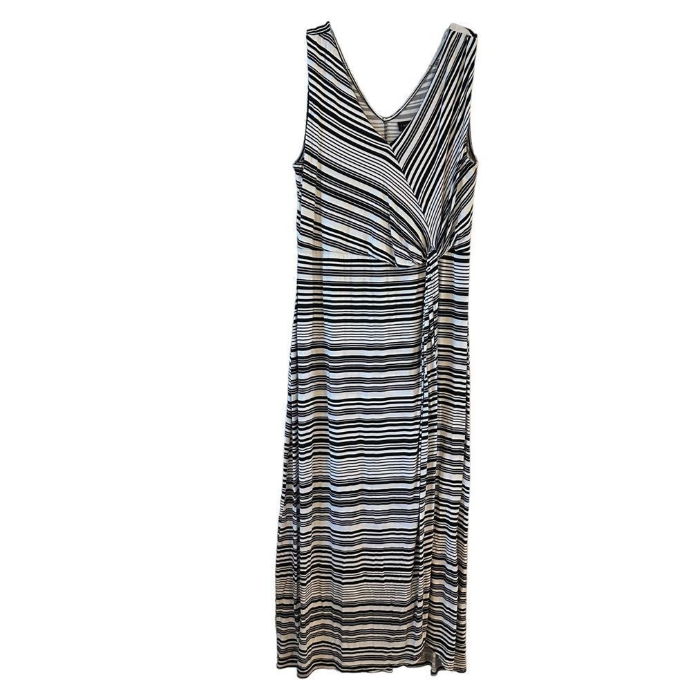 Lane Bryant sleeveless striped v-neck maxi dress w/side waist twist